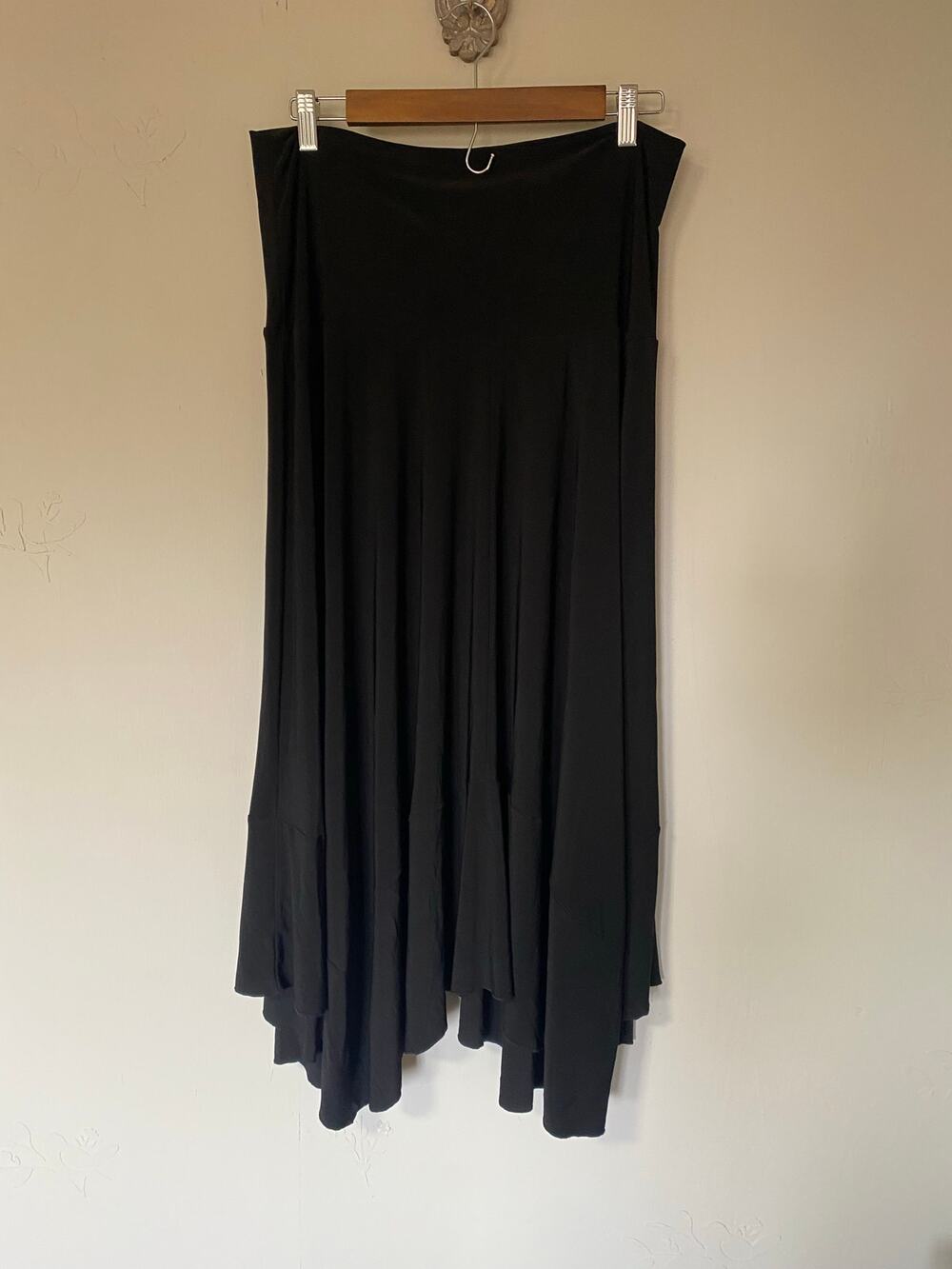 Sun Kim Asymmetrical Black Slinky Knit Mid Length  Skirt 1X Artsy Lagenlook